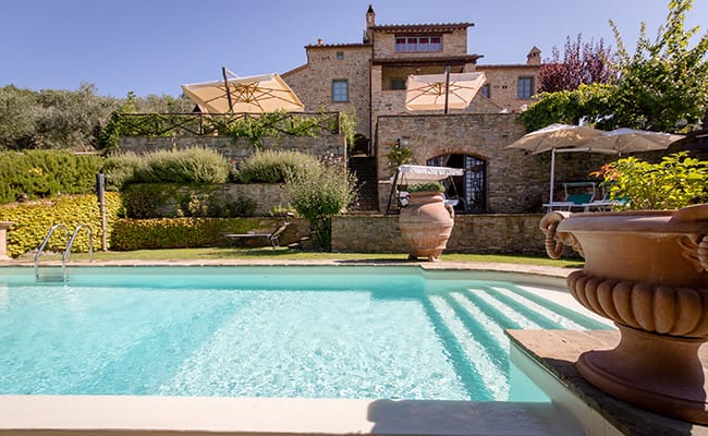 Wine Vacation in Cortona Tuscany | Relaxing holidays and visits to the best wineries in Cortona