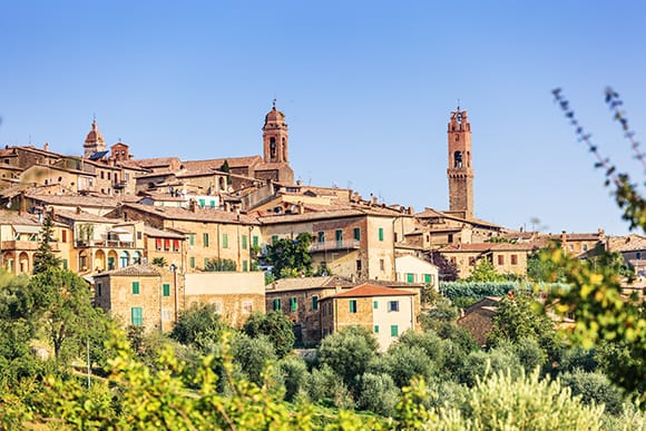Wine Vacation in Montalcino Tuscany | Relaxing holidays and visits to the best wineries of Brunello wine